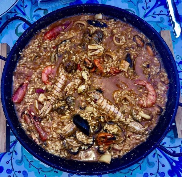 Paella melosa de marisco para triunfar Amigastronomicas