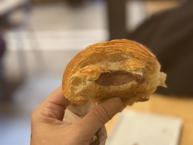 Forno Brisa en Bolonia, cafetería de especialidad con café y bollería artesanal