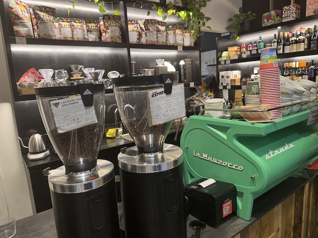 cafeteria de especialidad en bolonia: forno brisa