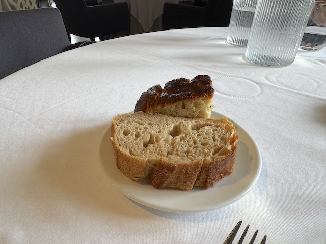 pan artesano y focaccia servidos en Espai Amunt