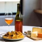 vinos naranjas y pet-nat con propuesta gastronómica