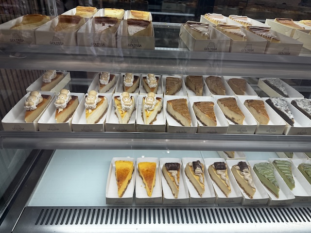 Porciones de tarta de queso de Golossa Cakery Reus