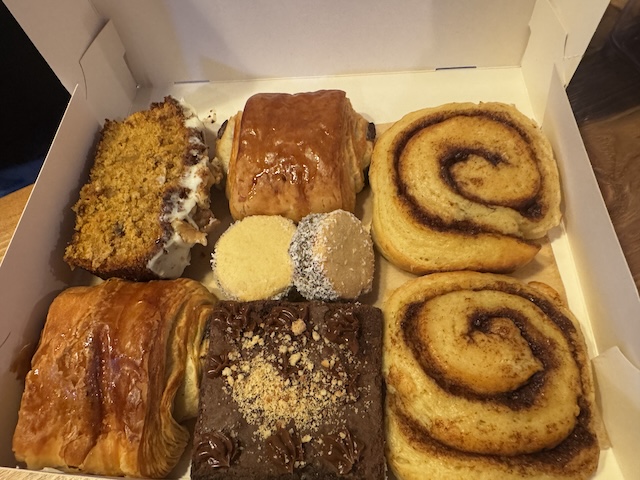 caja de varias propuestas de Odila Café en Tarragona