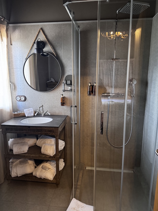 baño completo habitación casamanya